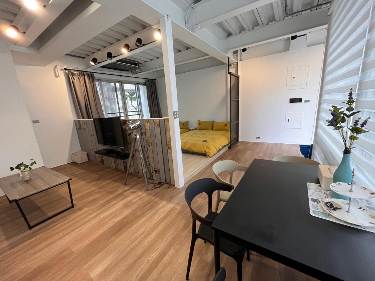 안핑 Moon 2 Tainan B&B 외부 사진