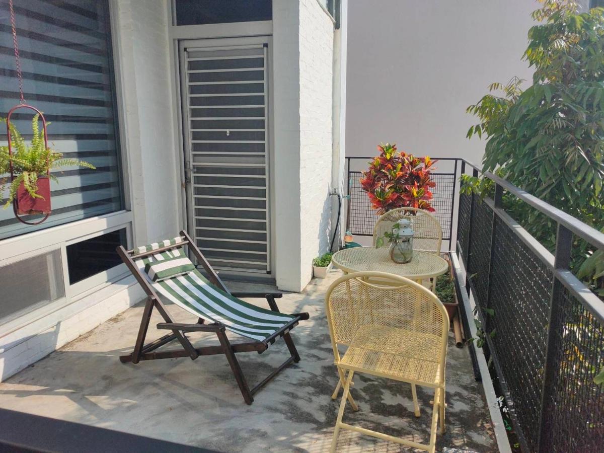 안핑 Moon 2 Tainan B&B 외부 사진
